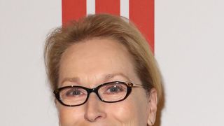 メリル・ストリープ、ギターの特訓中!ミュージシャンの役づくり