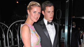 パリス・ヒルトンの妹ニッキーが富豪御曹司と婚約