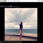 江角マキコ、超セクシー黒ビキニ姿を大胆公開 スタイル良すぎ!脚長っ!