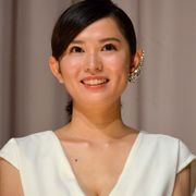 市川由衣、大胆すぎる衣装を即決!「前も…後ろも…横も…油断ならず」