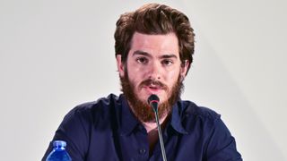 スパイダーマンがヒゲボーボーに…誰だかわからない?