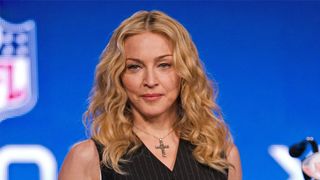 マドンナ、新曲でレディー・ガガを「パクリ女」と痛烈批判