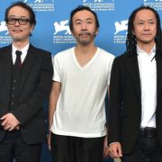 塚本晋也監督『野火』ベネチア公式会見で「ブラボー!」の声!