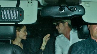 アンジーの花嫁衣装！ブラピとの結婚式の写真が公開！