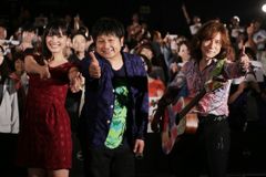 スリーショット