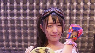 17歳メンバー急逝のアイドルグループ「仮面女子」悲しみ胸に世界進出!