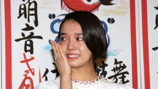 『舞妓はレディ』ヒロイン、涙、涙の初日舞台あいさつ！