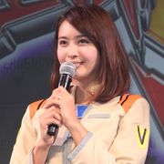 加藤夏希「エヴァ」伊吹マヤコスプレ披露!結婚指輪もキラリ