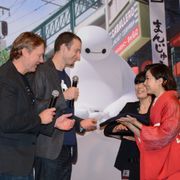 菅野美穂、ディズニー新作の監督を艶やかな着物姿でおもてなし