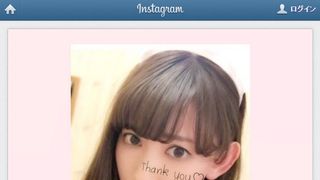 小嶋陽菜、谷間チラリなセクシーショットに「かわいすぎる」の声が殺到