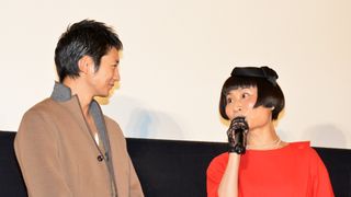 向井理、ド派手衣装の片桐はいりに説教「話し合ったでしょ」