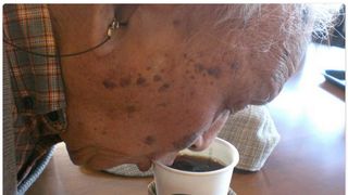 水木しげる、92歳“初スタバ”ツイートが大人気