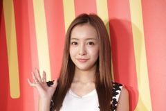 板野友美
