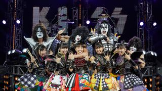 ももクロ、日本人初!KISSとコラボシングル!百田「夢みたい」