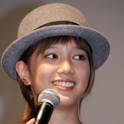 本田翼、彼氏からのメールには「基本返事しない」