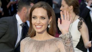 アンジェリーナ・ジョリー、女優引退騒動再び…引退計画を語る