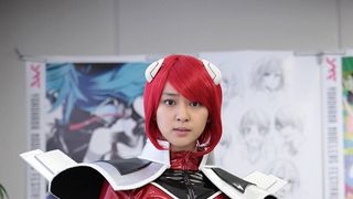 武井咲、女剣士のコスプレを披露!「ちょっとテンション上がりました」