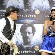 グラドル、エスパー伊東に無言で胸に接近され悲鳴
