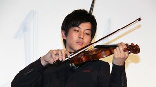 松坂桃李、バイオリンを約1年猛特訓！「地獄の日々を過ごしました」
