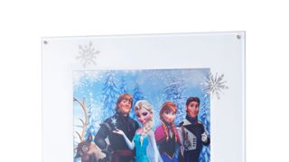 『アナ雪』1億円カレンダーが登場 純プラチナ製