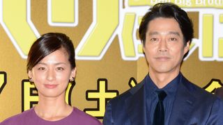 尾野真千子が暴露!堤真一は「服の脱がせ方がうまい」