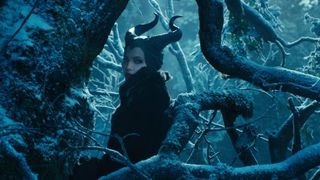 アンジー主演『マレフィセント』が初登場トップ!ジョニデが後を追う!