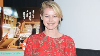 『ストックホルムでワルツを』主演エッダ・マグナソンが初来日！ファンの前でアカペラ披露