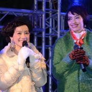 映画『海月姫』と江の島シーキャンドルがコラボ 展望灯台が天空に輝くクラゲにライトアップ