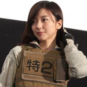 真野恵里菜、恒例のコスプレ姿!隊員服で締めくくり!
