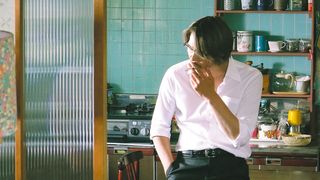豊川悦司、ロマンスグレーの色気が爆発!『娚の一生』女子総キュンのセクシーショット公開