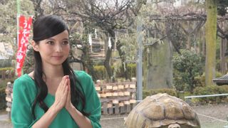 ベッキー、愛亀と神社に参拝!