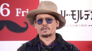 ジョニー・デップがドタキャン謝罪「怪獣にやられた」