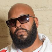 「デス・ロウ・レコード」共同設立者、ひき逃げ殺害容疑で逮捕