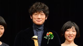 綾野剛、主演男優賞受賞に困惑?! 「自分をどう疑っていいのか…」