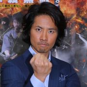 ケイン・コスギ、驚異の4%体脂肪率!忍者アクションのためにアラフォーの体を絞る!