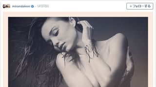 ミランダ・カーが手ブラショット!