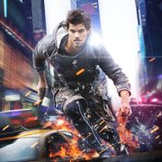 『トワイライト』テイラー・ロートナー、主演最新作で驚きの身体能力を披露!
