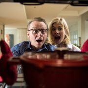 サイモン・ペッグ&ロザムンド・パイクが恋人役!『しあわせはどこにある』6月日本公開