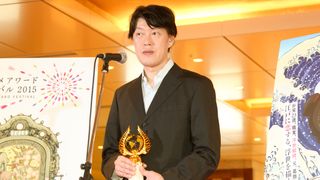 『クレしん』原恵一監督、手描きアニメの重要さを力説 特別賞アニメドールに感激