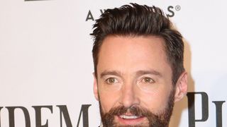 ヒュー・ジャックマン、喉から出血　ショーを中止し治療へ