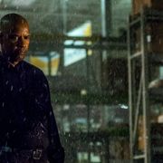 デンゼル・ワシントン主演作が『エクスペンダブルズ3』を抑え初登場首位!