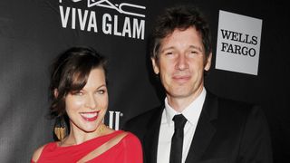 ミラ・ジョヴォヴィッチ、第2子女児を出産