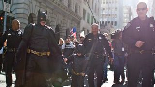 白血病の少年のためサンフラシスコがゴッサムシティーに！ドキュメンタリー「バットキッド」公開日決定！