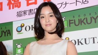 石橋杏奈、ビキニ姿に「恥ずかしい」…佐藤健とのエピソードも明かす