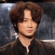 綾野剛、UVERworld・TAKUYA∞との親交を明かす