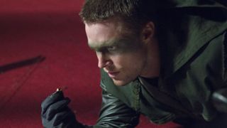 “スーパーヒーロー版ファイトクラブ”映像公開！「ARROW/アロー」「ザ・フラッシュ」シーズンフィナーレへ