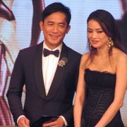 トニー・レオン、香港アカデミー賞で久々に登場!存在感をアピール!
