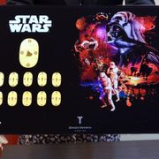 純金製『スター・ウォーズ』小判が発売決定!100万円バージョンも!