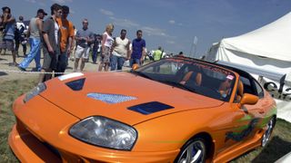 『ワイルド・スピード』1作目のオレンジ色のスープラがオークションに