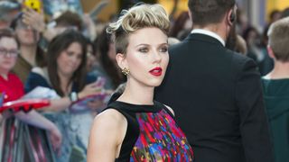 スカーレット・ヨハンソン 俳優同士の結婚は難しいとコメント
